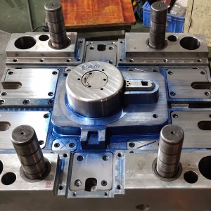 Nhà sản xuất Trung Quốc khuôn ống phun khuôn ép nhựa khuôn phun 2k vertaling