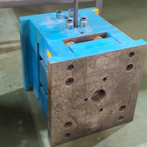 Chất lượng hàng đầu Nhà sản xuất oem Cung cấp Dụng cụ nhựa khuôn ép Trung Quốc